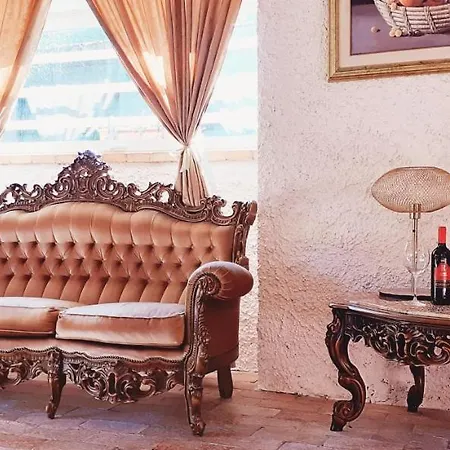 Dimora Il Camaleonte In Nature With Pool Country house *