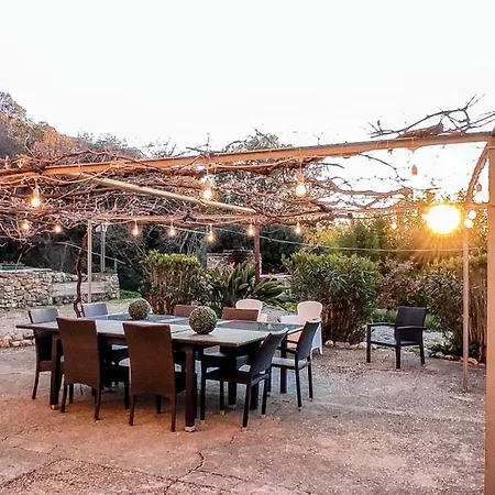 Dimora Il Camaleonte In Nature With Pool Civitavecchia